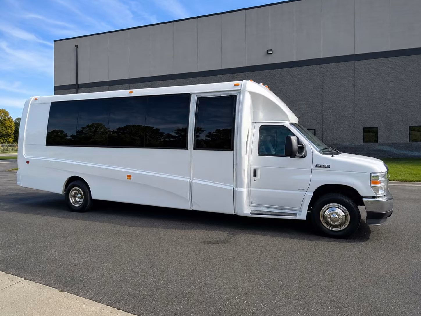 18 passenger minibus