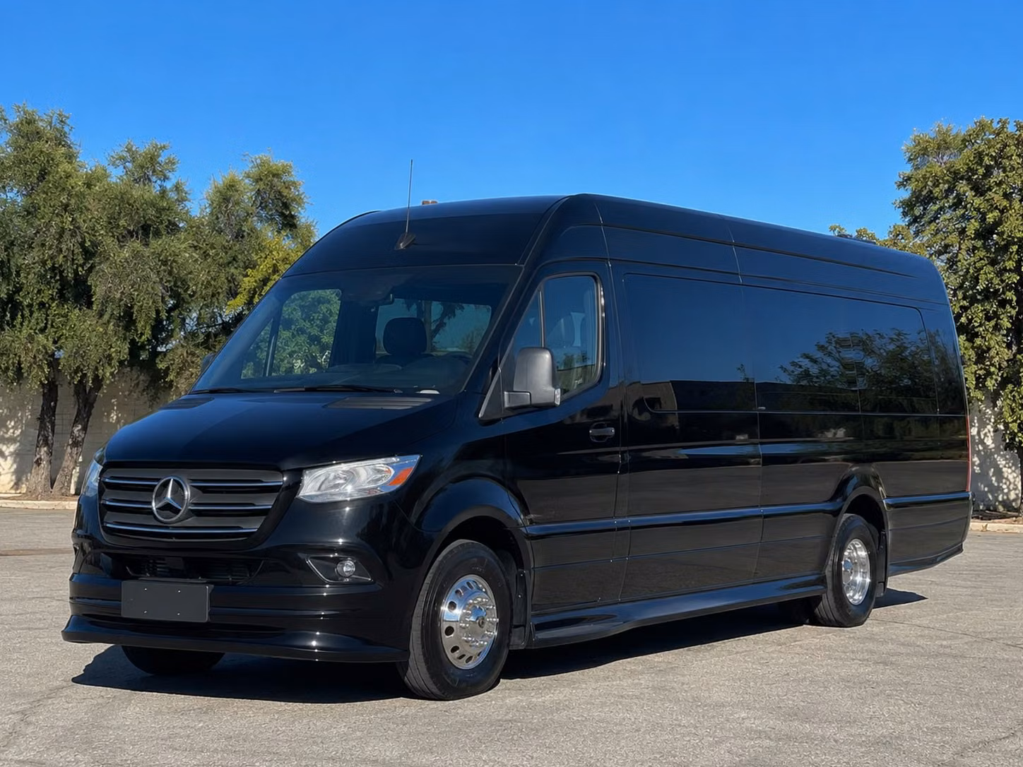 transportation serving huntington beach and nearby cities
